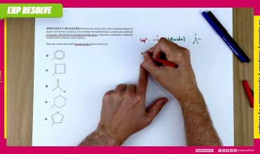 A forma das moléculas, como representadas no papel, nem sempre é