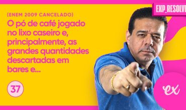 O pó de café jogado no lixo caseiro e, principalmente, as