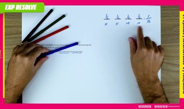Uma senhora acaba de fazer uma ultrassonografia e descobre que está grávida