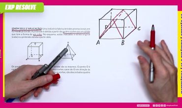 Uma indústria fabrica brindes promocionais em forma de pirâmide. a pirâmide é