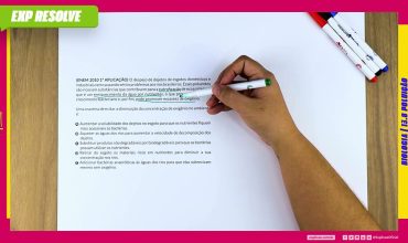 O despejo de dejetos de esgotos domésticos e industriais vem