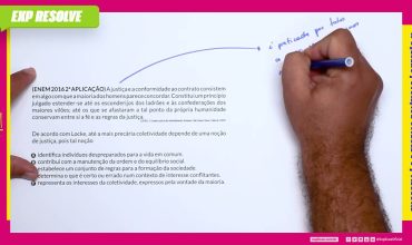 A justiça e a conformidade ao contrato consistem em algo com que a