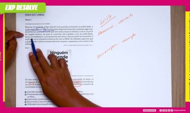 Os dois textos apresentados versam sobre o tema criatividade.  o texto