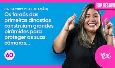 Os faraós das primeiras dinastias construíam grandes pirâmides para